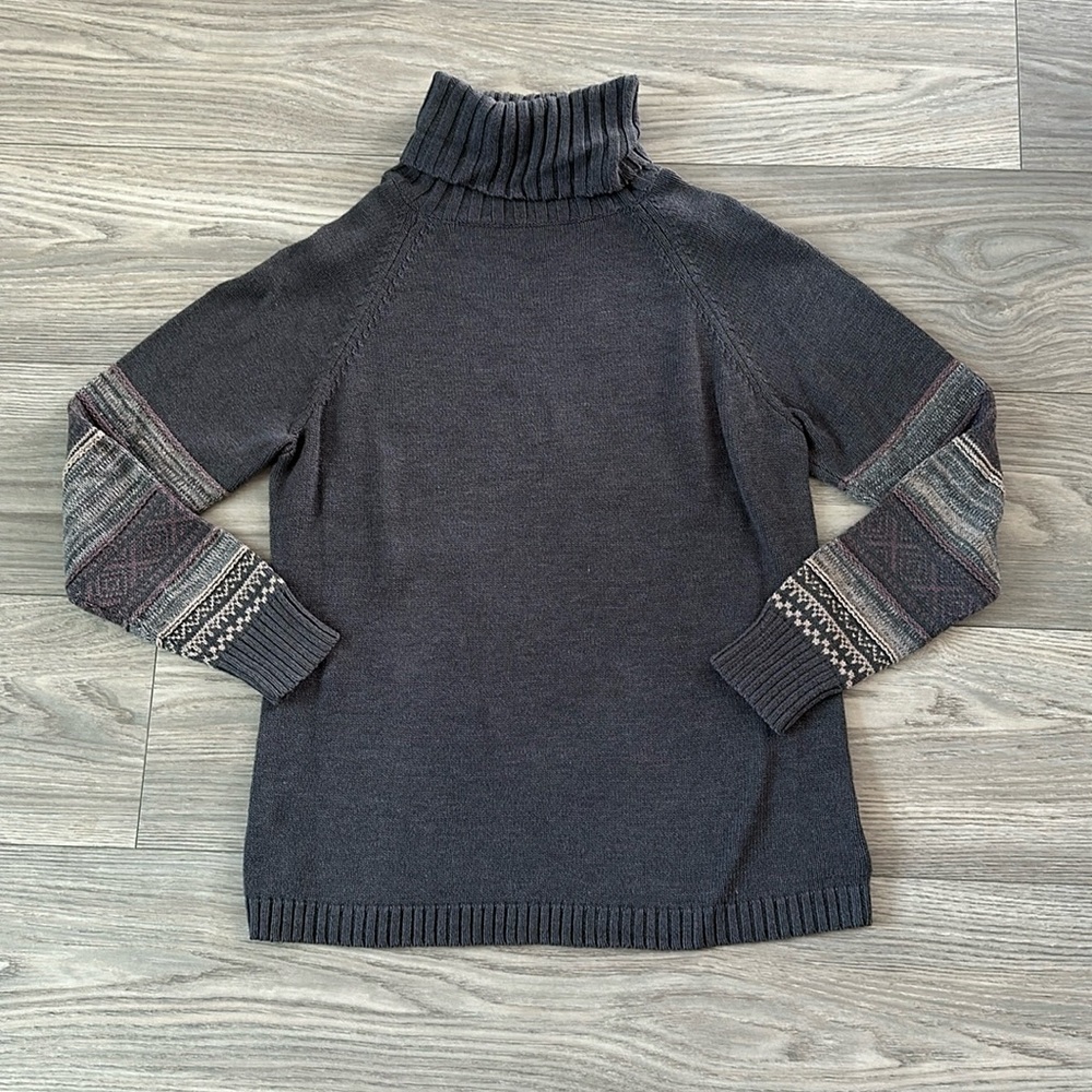 Daisy Fuentes - L - Boho Print Knit Turtle Neck